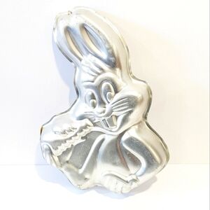 VINTAGE Wilton Bugs Bunny cake pan 502-7598